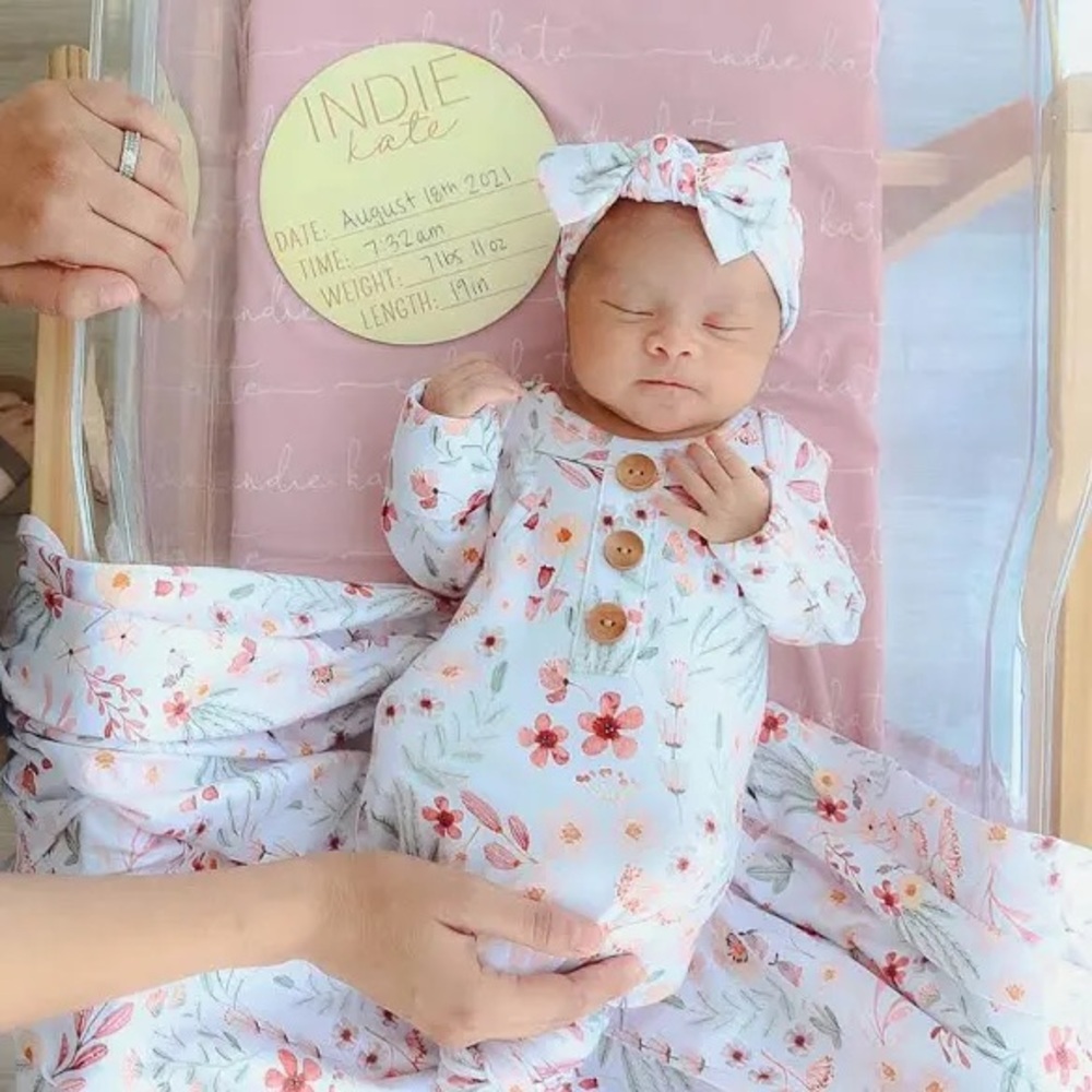 Caden Lane “Wren’s Wildflower” 0-3 Month knotted sleep sack